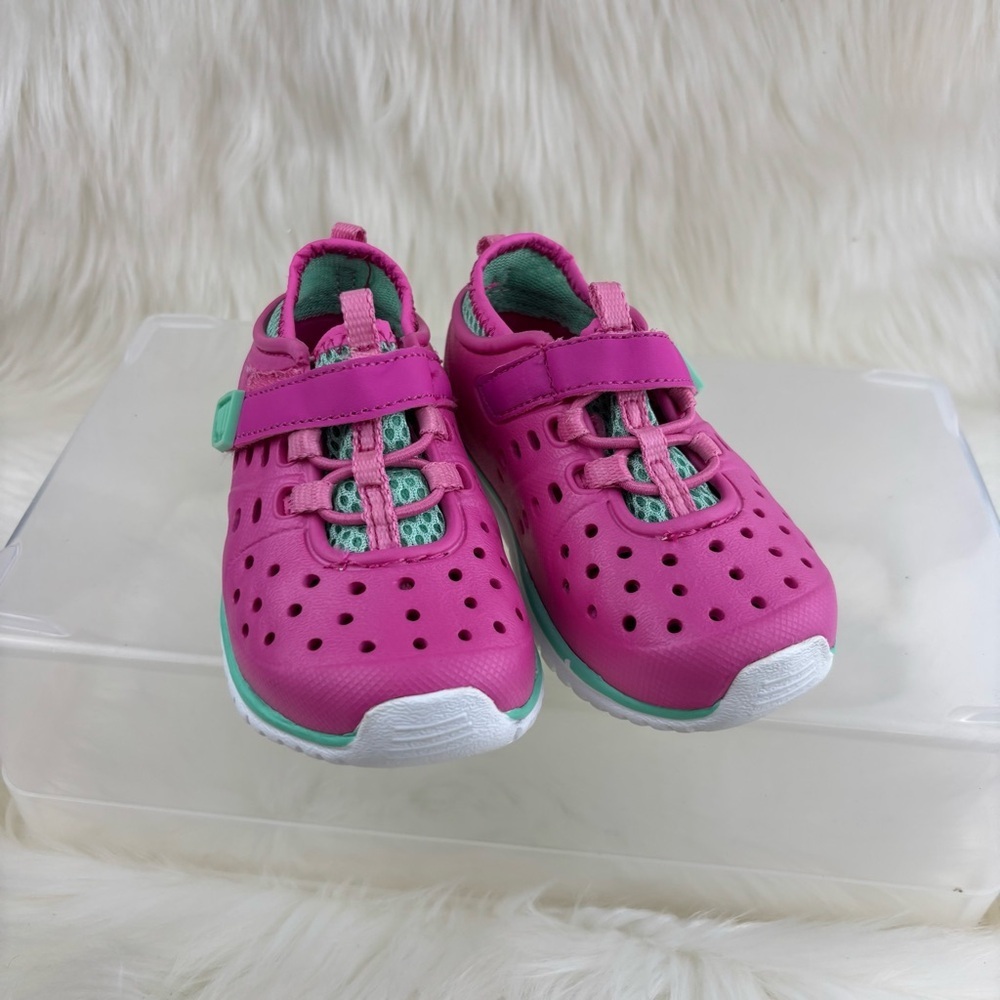 LILY&DAN Vibrant Pink Kids Water Shoes with Hook and loop  Strap Size 5/6